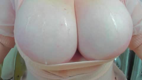 Snapshot of 777_brendi_777 chatting on December 20, 2024, 12:27 pm Brendi online show from December 20, 2024, 12:27 pm