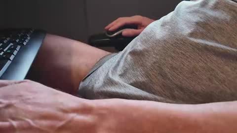 Snapshot of 7787sam chatting on January 14, 2026, 7:19 pm 7787sam online show from January 14, 2026, 7:19 pm