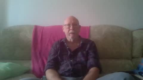  Papi  online show from October 7, 2025, 8:00 am