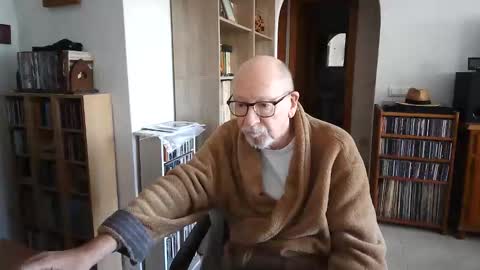  Papi  online show from November 23, 2025, 10:04 am