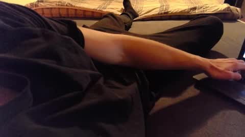 87johnny online show from December 24, 2024, 8:05 pm