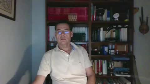 8age online show from September 21, 2025, 9:38 pm