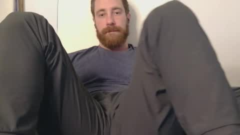 8InchesAndSomeHoles online show from February 6, 2026, 8:12 pm