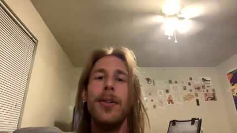 CoralShark online show from May 1, 2026, 3:22 am