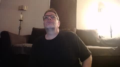 Snapshot of 989guy chatting on February 15, 2026, 6:48 pm 989guy online show from February 15, 2026, 6:48 pm