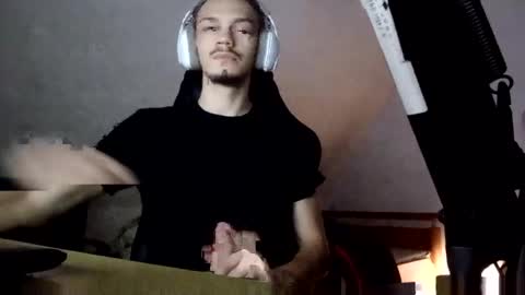 Alex online show from January 1, 2025, 7:43 pm