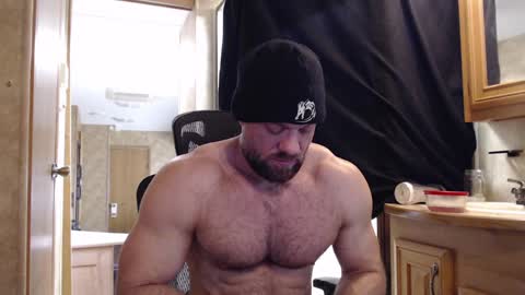 9 fat inches online show from February 7, 2025, 7:49 pm