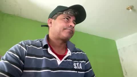 Snapshot of 9vinhocamshow chatting on September 22, 2025, 11:34 am 9vinhocamshow online show from September 22, 2025, 11:34 am