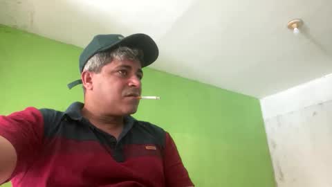 9vinhocamshow online show from May 6, 2026, 11:26 am