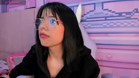 Alice  online show from October 30, 2025, 8:42 pm