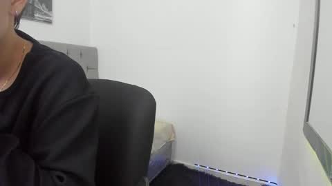 DERECK online show from March 1, 2026, 9:33 am