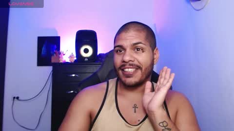 _28omar online show from February 18, 2025, 3:53 am