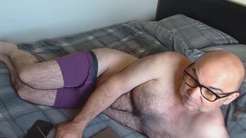 God Zeus online show from April 25, 2026, 5:21 am