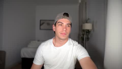 _aesthetic online show from October 30, 2025, 12:17 pm