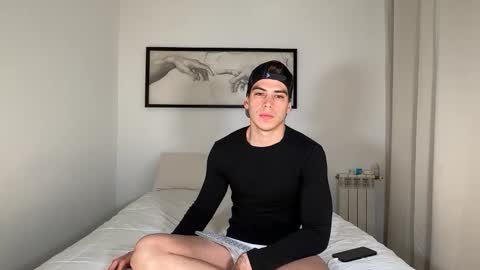 _aesthetic online show from March 1, 2026, 8:22 pm