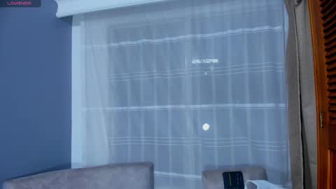 Alexa Vsquez online show from February 27, 2025, 9:43 am