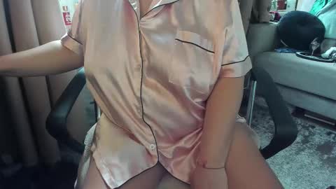 lisa online show from November 1, 2025, 11:01 am