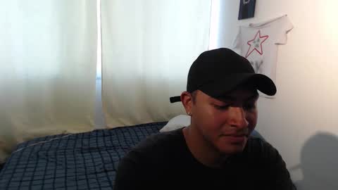 Snapshot of _ander_wolf_ chatting on October 1, 2025, 6:47 pm _ander_wolf_ online show from October 1, 2025, 6:47 pm