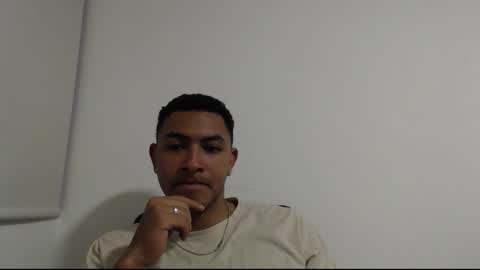 Snapshot of _ander_wolf_ chatting on January 15, 2026, 3:33 am _ander_wolf_ online show from January 15, 2026, 3:33 am