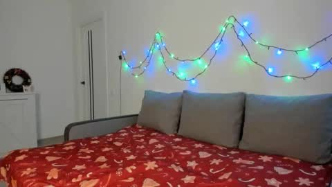 Anna online show from November 28, 2025, 3:25 pm