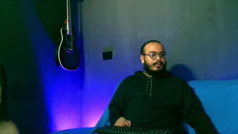 Annie Andrick online show from October 11, 2025, 1:42 pm