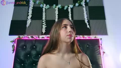 Annie Andrick online show from March 2, 2026, 1:07 pm