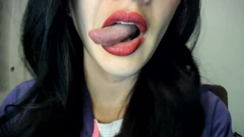 Snapshot of _antomouth_paradise chatting on December 2, 2024, 11:18 pm antonia online show from December 2, 2024, 11:18 pm