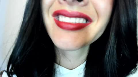 Snapshot of _antomouth_paradise chatting on December 4, 2024, 10:46 am antonia online show from December 4, 2024, 10:46 am