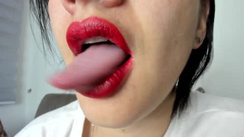 Snapshot of _antomouth_paradise chatting on December 24, 2024, 10:22 am antonia online show from December 24, 2024, 10:22 am