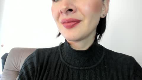 Snapshot of _antomouth_paradise chatting on January 13, 2025, 4:51 pm antonia online show from January 13, 2025, 4:51 pm