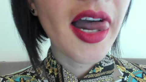 Snapshot of _antomouth_paradise chatting on January 30, 2025, 8:53 pm antonia online show from January 30, 2025, 8:53 pm