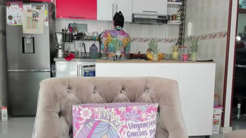 Snapshot of _antomouth_paradise chatting on February 28, 2025, 5:04 pm antonia online show from February 28, 2025, 5:04 pm