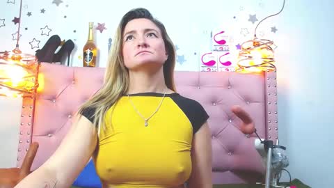 _antonella_11 online show from December 6, 2024, 3:19 am