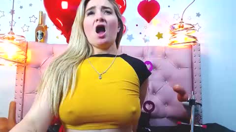 _antonella_11 online show from February 14, 2025, 3:22 am