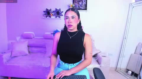 Snapshot of _april_smith_ chatting on April 27, 2026, 12:14 pm online show from April 27, 2026, 12:14 pm