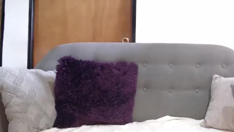 Ariana online show from February 5, 2025, 3:52 pm