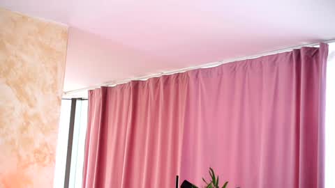 Arielle online show from January 10, 2025, 9:13 am