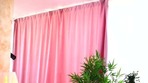 Arielle online show from January 17, 2025, 12:21 pm