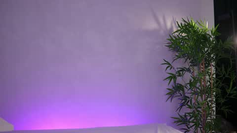 Snapshot of _arielle chatting on March 19, 2026, 8:18 am Arielle online show from March 19, 2026, 8:18 am