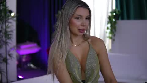 Arielle online show from July 8, 2026, 6:40 am