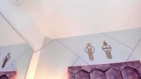 _aurora_collins_ online show from February 18, 2026, 12:56 pm