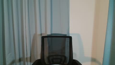 Snapshot of _aviannax chatting on July 6, 2026, 8:22 am _aviannax online show from July 6, 2026, 8:22 am