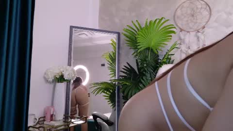 Snapshot of _azzalee_ chatting on June 23, 2026, 5:49 am AzzaLee online show from June 23, 2026, 5:49 am