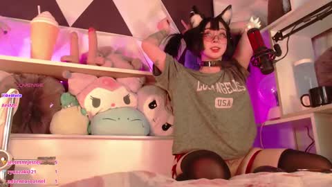 Crystal online show from December 23, 2024, 5:43 pm