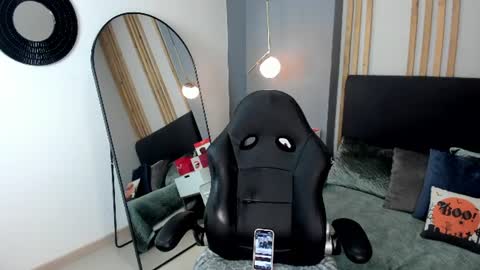 Snapshot of _beck_art_ chatting on June 23, 2026, 1:42 pm Sofia online show from June 23, 2026, 1:42 pm