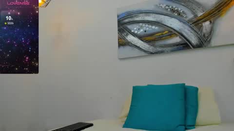 Snapshot of _becky__ chatting on December 17, 2024, 8:32 pm Becky online show from December 17, 2024, 8:32 pm