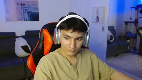 Snapshot of _blakee chatting on February 15, 2025, 9:38 am B L A K E online show from February 15, 2025, 9:38 am