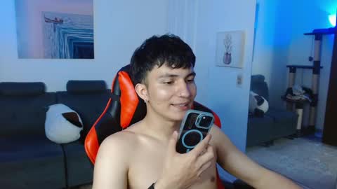 Snapshot of _blakee chatting on March 4, 2025, 1:45 am B L A K E online show from March 4, 2025, 1:45 am