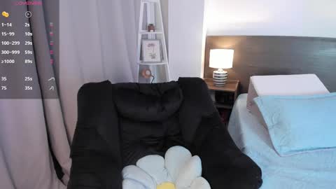 Snapshot of _bleuelune chatting on June 3, 2026, 2:14 am Mary online show from June 3, 2026, 2:14 am