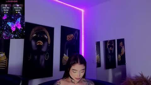 Brenna online show from February 6, 2026, 9:29 pm